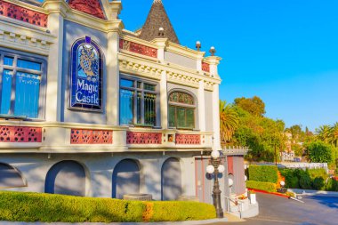 Los Angeles, Kaliforniya - 8 Ocak 2025 Los Angeles, Kaliforniya 'daki Sihirli Şato Köşesi