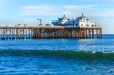 Malibu, California - 29 Kasım 2024: Iconic Pier 'deki Malibu Çiftlik Restoranı