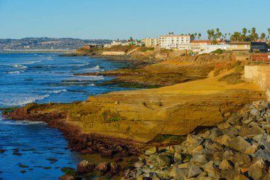 San Diego, Kaliforniya 'daki La Jolla Sahillerinin Çarpıcı Sahil Manzarası