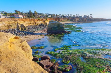 San Diego 'nun Sunset' teki La Jolla Uçurumlarının Sahne Manzarası
