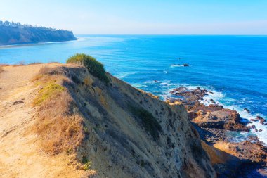Kaliforniya, Bluff Cove 'un Serene Waters' ına Olta atan Balıkçılar