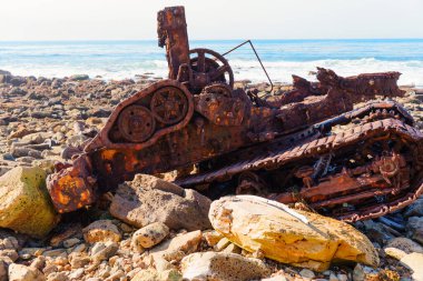 Rancho Palos Verdes 'in Rocky Shoreline' daki Paslı SS Hükümdar Batığı