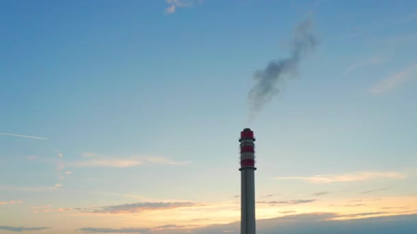 Tubería Central Eléctrica Calefacción Libera Gases Contaminantes Medio Ambiente Negro — Vídeo de stock