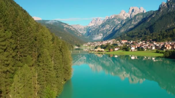 Laghi Panoramici Santa Caterina Auronzo Con Acqua Azzurra Contro Tre — Video Stock