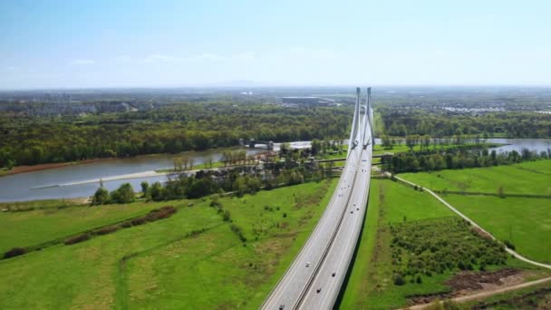 Panorámás Kilátás Nyílik Redzinski Híd Mozgó Autók Zöld Mező Wroclav — Stock videók