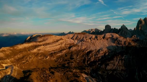 Captura Impresionante Belleza Una Cordillera Italiana Los Alpes Tre Cime — Vídeo de stock