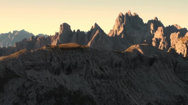 Italian Alps Tre Cime Lavaredo Mountain Range Seen Hilltop — Stock Video