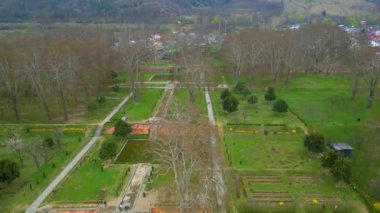 Kaşmir Vadisi Gulmarg, Dal Gölü, Nishat Bahçesi ve İHA 'dan Lale Bahçesi Manzarası