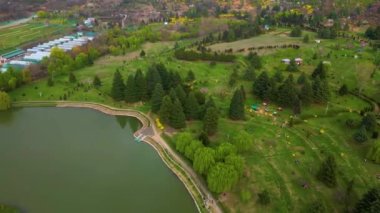 Kaşmir Vadisi Gulmarg, Dal Gölü, Nishat Bahçesi ve İHA 'dan Lale Bahçesi Manzarası