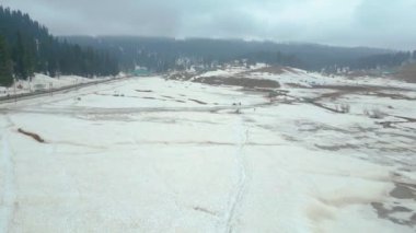 Kaşmir Vadisi Gulmarg, Dal Gölü, Nishat Bahçesi ve İHA 'dan Lale Bahçesi Manzarası