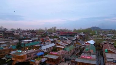 Kaşmir Vadisi Gulmarg, Dal Gölü, Nishat Bahçesi ve İHA 'dan Lale Bahçesi Manzarası