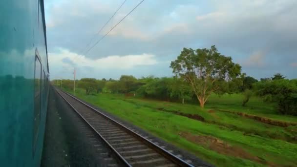 Ινδικό Σιδηροδρομικό Όμορφο Ταξίδι Και Φοβερό Καιρό — Αρχείο Βίντεο