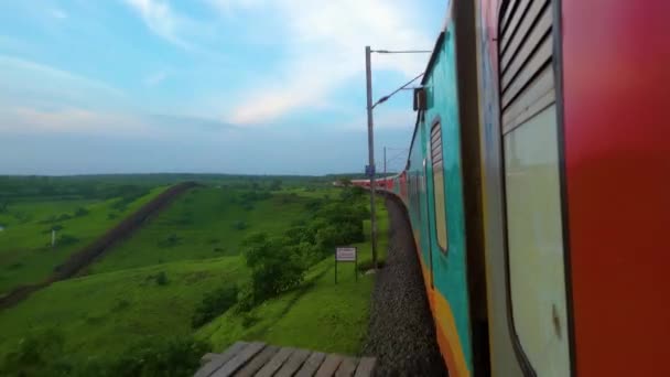 Indian Railway Piękna Podróż Niesamowita Pogoda — Wideo stockowe