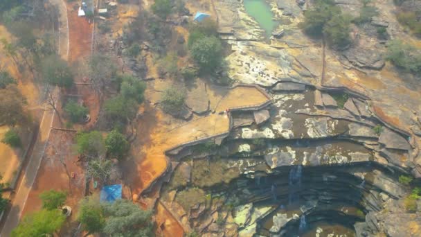 Cachoeiras Rajdari Devdari Estão Localizadas Dentro Exuberante Verde Chandraprabha Wildlife — Vídeo de Stock