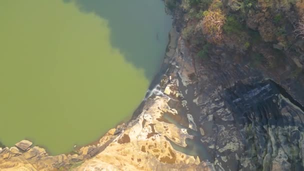 Cachoeiras Rajdari Devdari Estão Localizadas Dentro Exuberante Verde Chandraprabha Wildlife — Vídeo de Stock