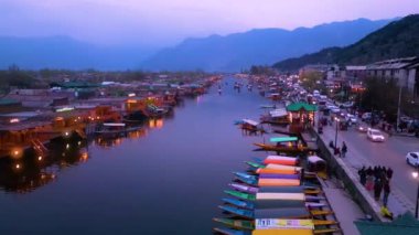 Srinagar, Jammu ve Kashmir, Hindistan, 21 Mart 2023, Dal Lake Drone Manzarası