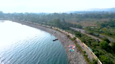 Patratu Barajı eyalet başkenti Ranchi 'ye 30-40 km mesafede.