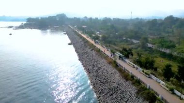 Patratu Barajı eyalet başkenti Ranchi 'ye 30-40 km mesafede.