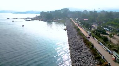 Patratu Barajı eyalet başkenti Ranchi 'ye 30-40 km mesafede.