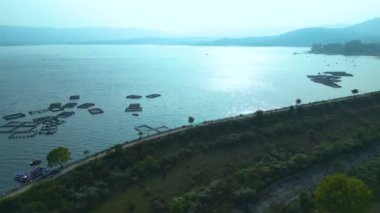 Patratu Barajı eyalet başkenti Ranchi 'ye 30-40 km mesafede.