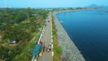 Patratu Barajı eyalet başkenti Ranchi 'ye 30-40 km mesafede.