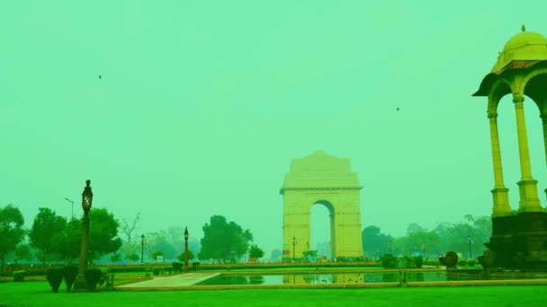 Πύλη Της Ινδίας Είναι Ένα Μνημείο Πολέμου Που Βρίσκεται Κοντά — Αρχείο Βίντεο