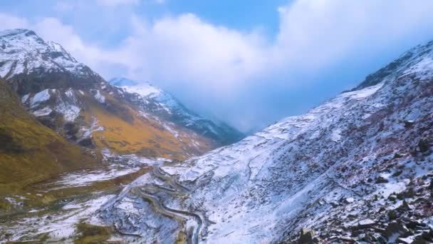 Manali Dağı Yeşil Arazi Hava Manzarası Citi Snow Hills Kokser — Stok video