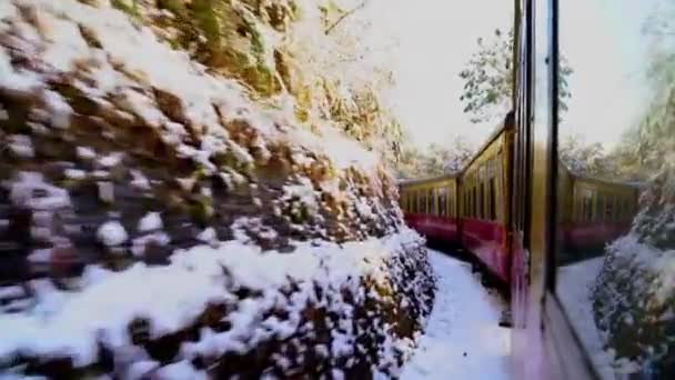 Speelgoedtrein Shimla Sneeuwval Historische Trein Weg Naar Shimla Unesco Werelderfgoed — Stockvideo