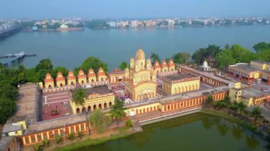 Dakshineswar Kali Tapınağının havadan görünüşü