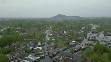 Dal Gölü, Srinagar, Jammu ve Kashmir 'in hava manzarası, Hindistan.