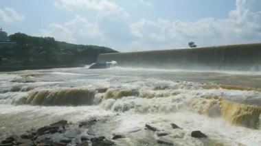Şelale Rajdari Devdari ve Latif Şah Barajı ve Chandraprabha Gölü Havacılık Manzarası