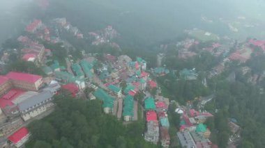 Shimla Hill İstasyonu Hava Görüntüleme AVM Yolu ve Jakho Tapınağı