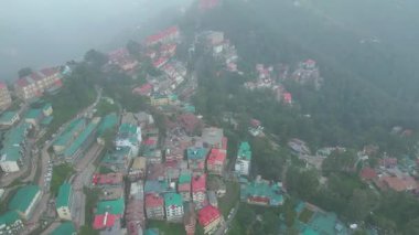 Shimla Hill İstasyonu Hava Görüntüleme AVM Yolu ve Jakho Tapınağı