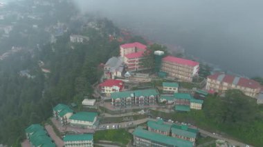 Shimla Hill İstasyonu Hava Görüntüleme AVM Yolu ve Jakho Tapınağı