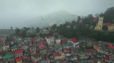 Shimla Hill İstasyonu Hava Görüntüleme AVM Yolu ve Jakho Tapınağı