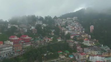 Shimla Hill İstasyonu Hava Görüntüleme AVM Yolu ve Jakho Tapınağı