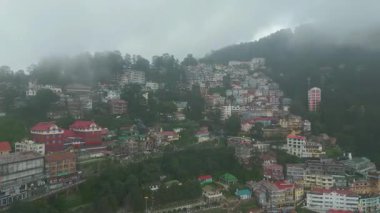 Shimla Hill İstasyonu Hava Görüntüleme AVM Yolu ve Jakho Tapınağı