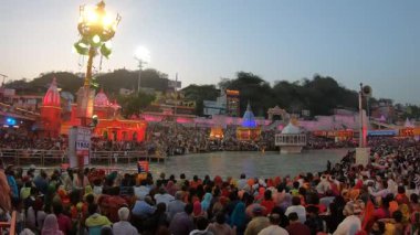 Haridwar, Har ki Pauri ve Ganga Aarti ile ünlüdür.