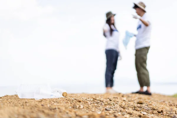 Group Asian Young People Volunteer Helping Collecting Picking Plastic Bottle — Stock Photo, Image