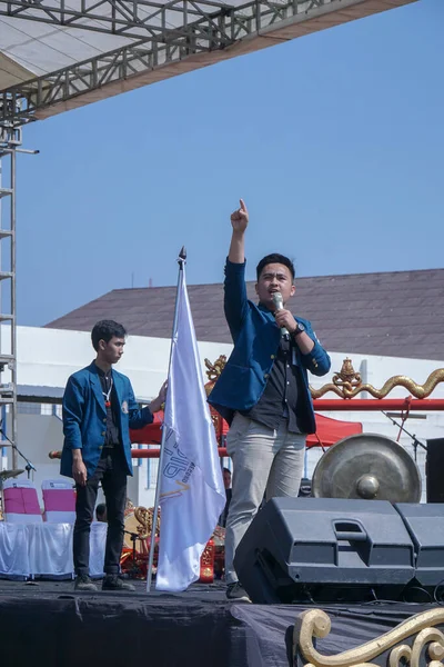 Semarang Endonezya Ağustos 2019 Yeni Öğrencileri Karşılayan Undip Öğrenci Yönetiminin — Stok fotoğraf