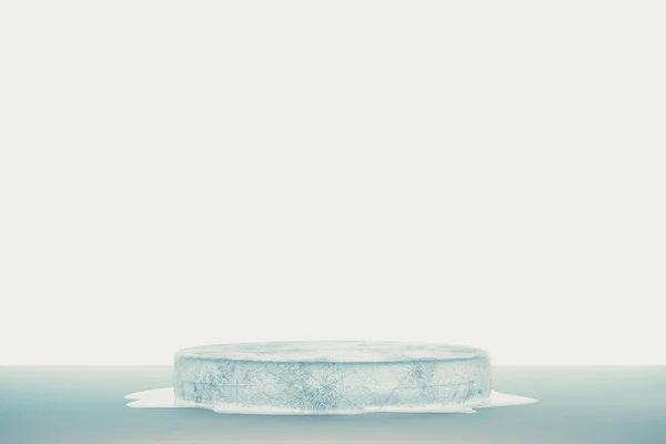 Nahaufnahme Eines Präsentationssockels Aus Eis Auf Weißem Hintergrund Darstellung Von — Stockfoto