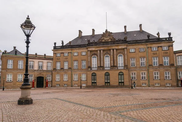 Палац Амалієнборг Резиденція Данської Королівської Сім Центрі Копенгагена Данія — стокове фото