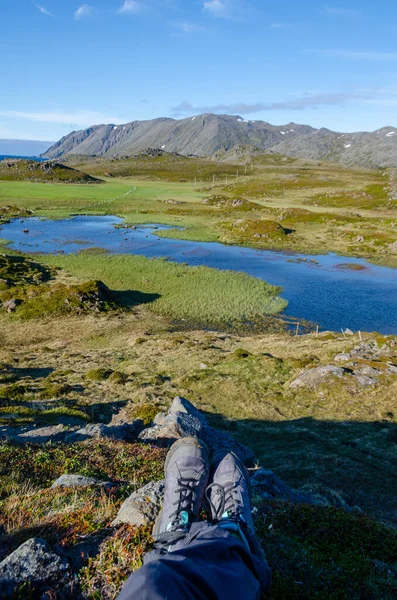 Piękna Przyroda Przez Falkberg Bay Wyspie Mageroya Północnej Norwegii — Zdjęcie stockowe