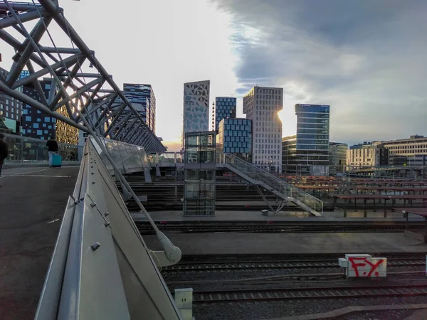 Norveç Oslo Şehir Merkezindeki Modern Mimari Olan Akrobaten Köprüsü Nden — Stok fotoğraf