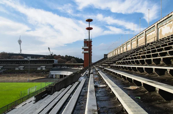 Трибуны Заброшенного Стадиона Страхова Праге Чехия — стоковое фото