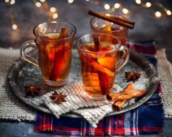 Heißgetränk Für Neujahr Weihnachten Oder Herbstferien Glühwein Oder Gewürzpunsch Tee — Stockfoto
