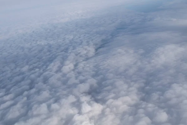 Nuvens Brancas Janela Plana — Fotografia de Stock
