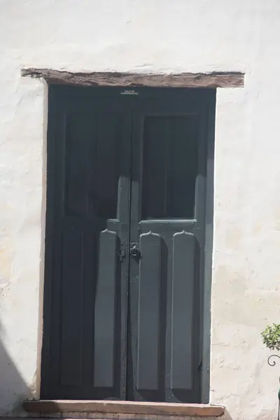 Деревянная Дверь Старой Постройки Сальте Аргентина — стоковое фото