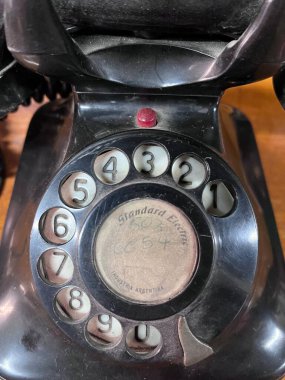Eski telefon. Eski nesneler