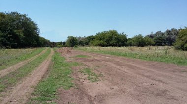 Buenos Aires 'te kırsal toprak yol
